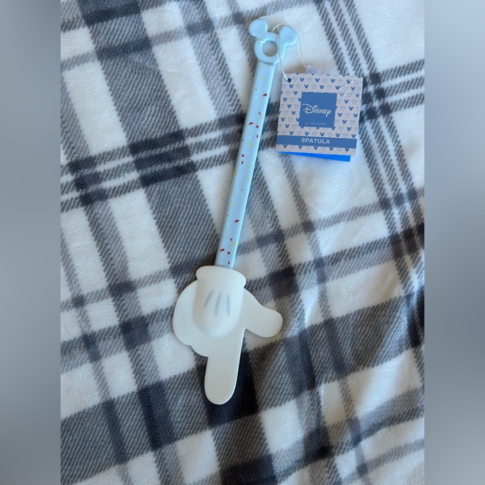 Mickey Mouse glove hand spatula NWT